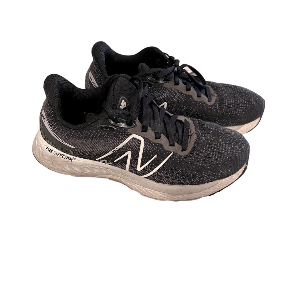 New Balance Shoes 880 in Black